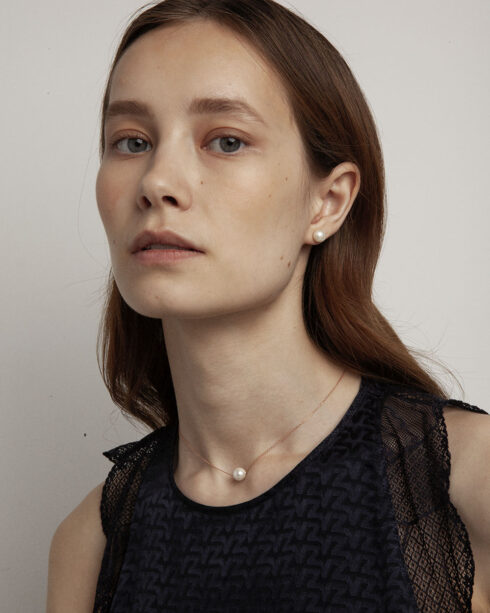 Diana Rose Pearl Chain